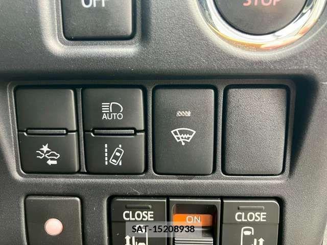 Toyota VOXY 2017-09 8038872-2