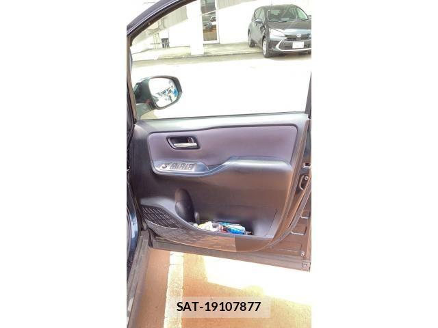 Toyota VOXY 2014-09 8038873-14