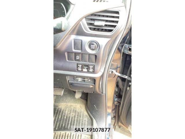 Toyota VOXY 2014-09 8038873-15