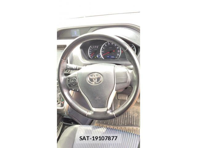 Toyota VOXY 2014-09 8038873-18