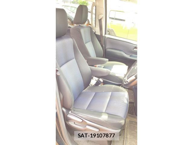 Toyota VOXY 2014-09 8038873-20