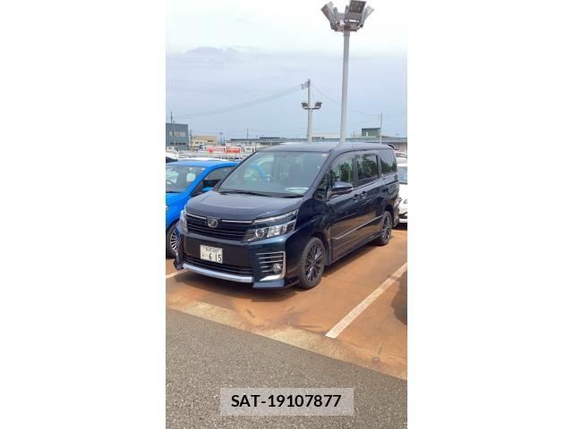 Toyota VOXY 2014-09 8038873-2