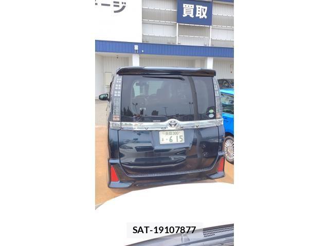 Toyota VOXY 2014-09 8038873-3