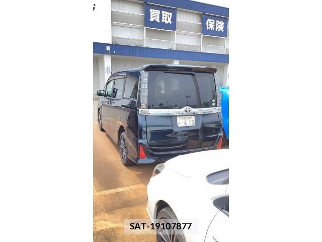Toyota VOXY 2014-09 8038873-4
