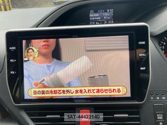Toyota VOXY 2021-03 8038870-22