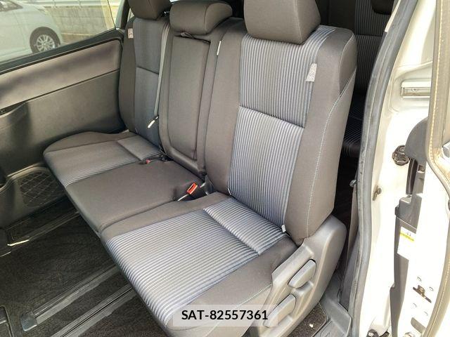 Toyota VOXY 2014-07 8038871-17
