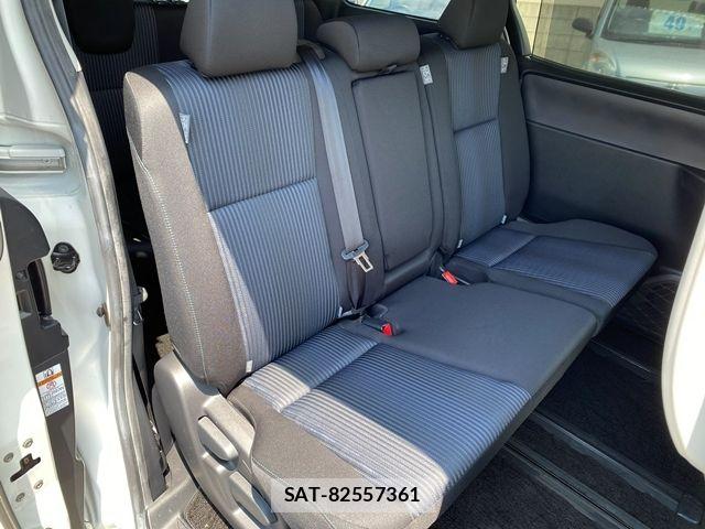 Toyota VOXY 2014-07 8038871-18
