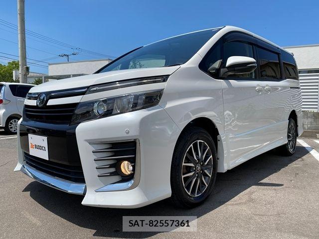 Toyota VOXY 2014-07 8038871-3