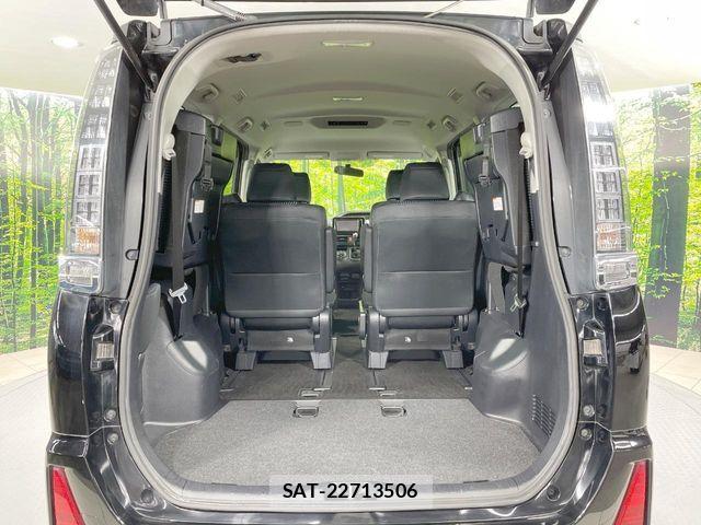 Toyota VOXY 2015-09 8075982-11