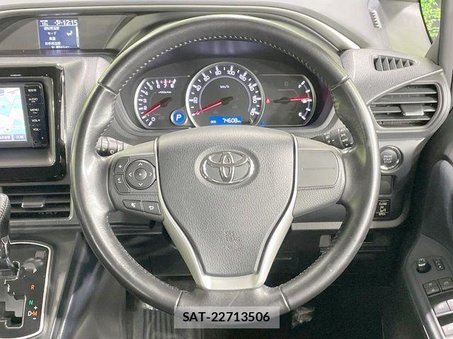 Toyota VOXY 2015-09 8075982-12