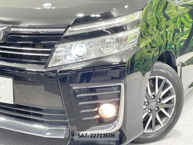 Toyota VOXY 2015-09 8075982-14