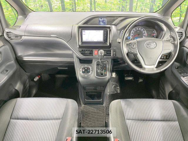 Toyota VOXY 2015-09 8075982-1