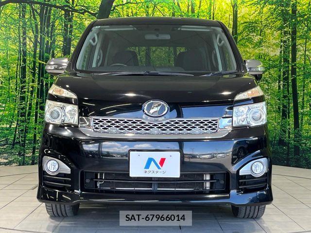 Toyota VOXY 2012-02 8075981-14