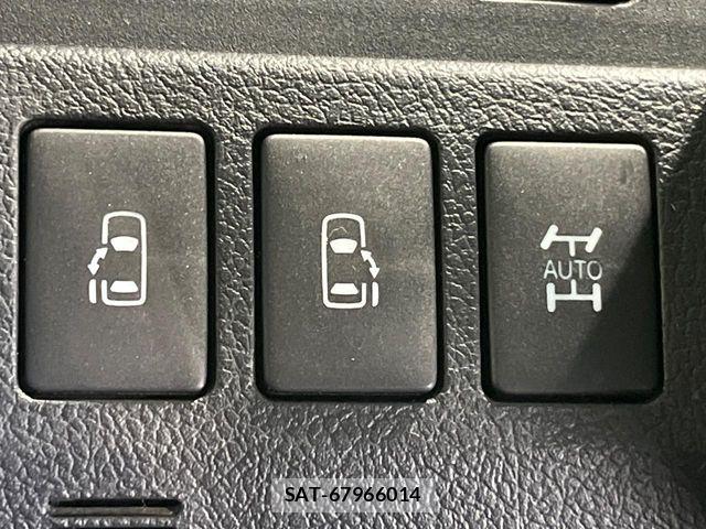 Toyota VOXY 2012-02 8075981-5