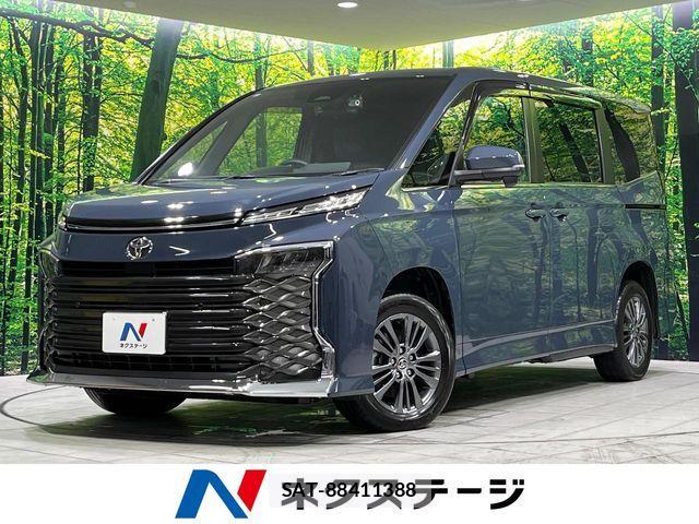 Toyota VOXY 2023-10 8075979-0