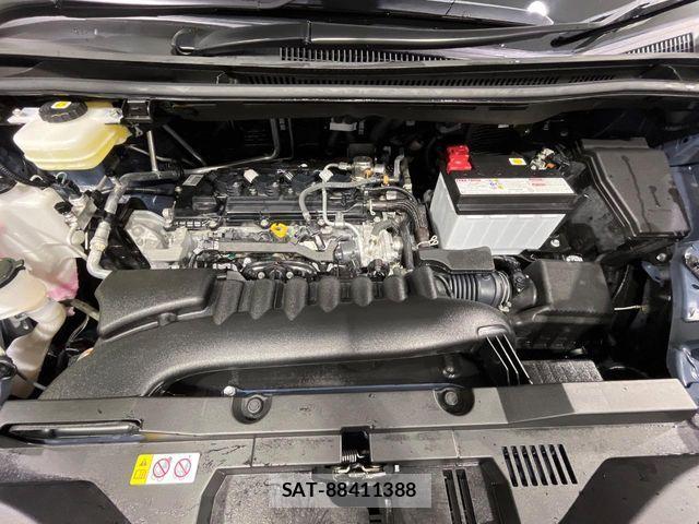 Toyota VOXY 2023-10 8075979-18