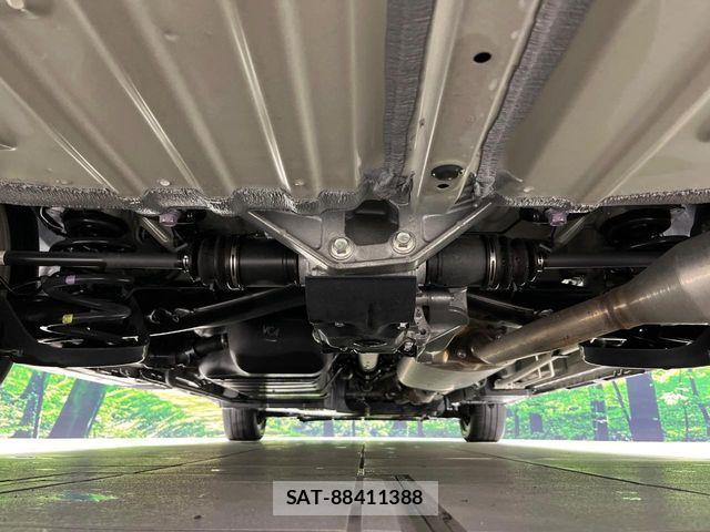 Toyota VOXY 2023-10 8075979-19