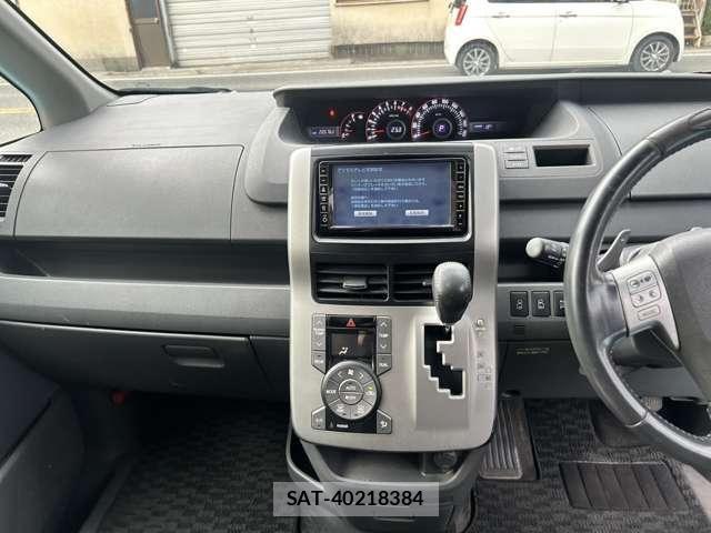 Toyota VOXY 2009-09 8075983-10