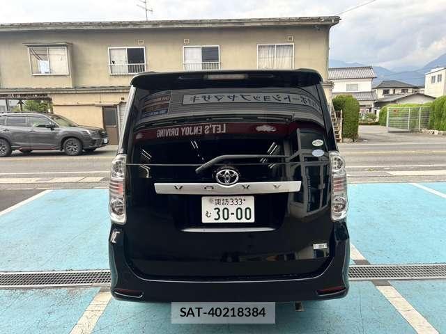 Toyota VOXY 2009-09 8075983-3
