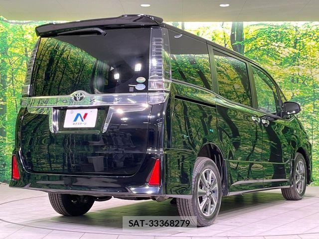 Toyota VOXY 2018-07 8075980-17