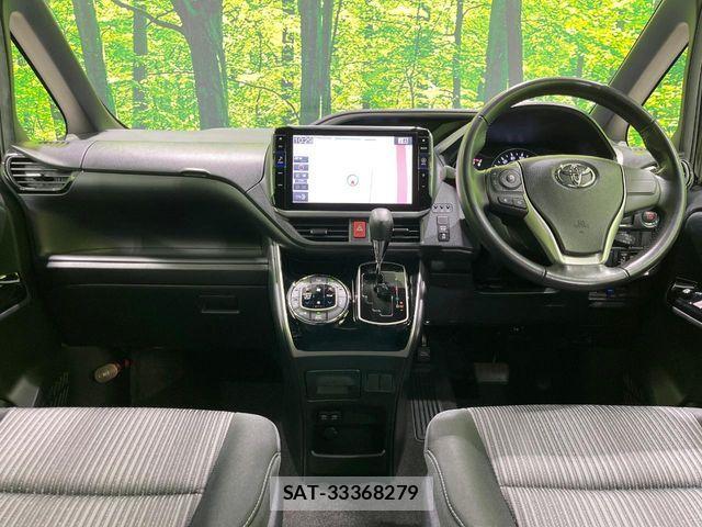 Toyota VOXY 2018-07 8075980-1