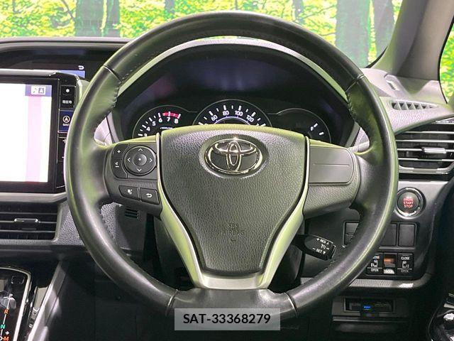 Toyota VOXY 2018-07 8075980-7