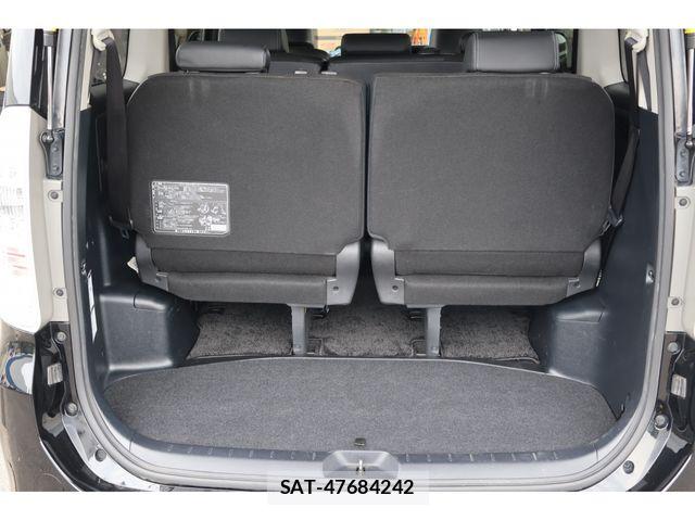 Toyota VOXY 2013-06 8075978-26