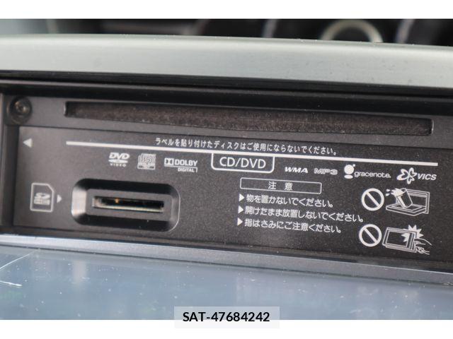 Toyota VOXY 2013-06 8075978-6