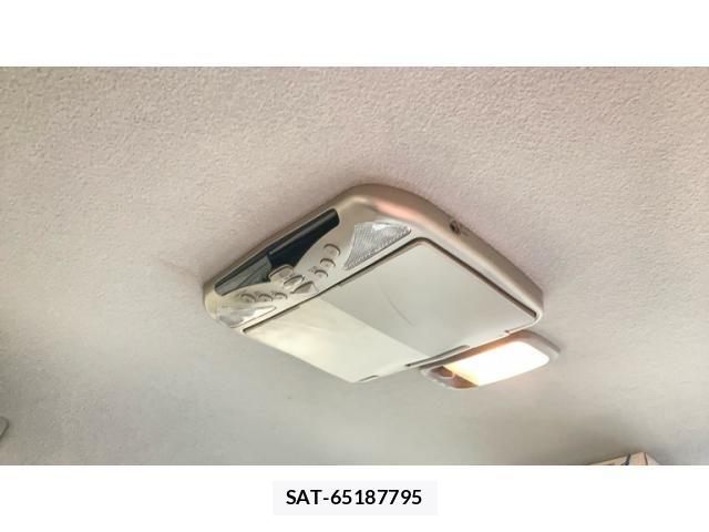 Toyota VOXY 2007-02 8102364-12