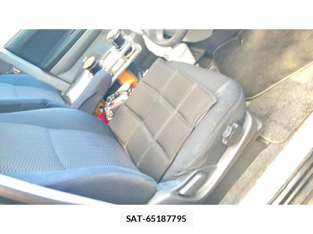 Toyota VOXY 2007-02 8102364-8