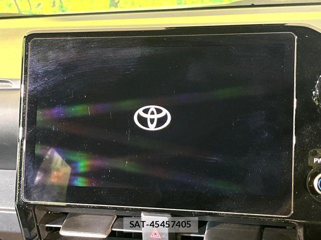 Toyota VOXY 2024-06 8102357-3