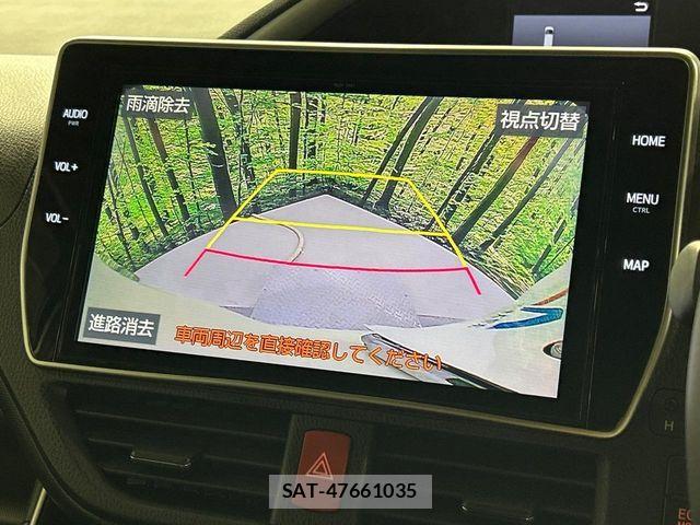 Toyota VOXY 2021-10 8102358-3