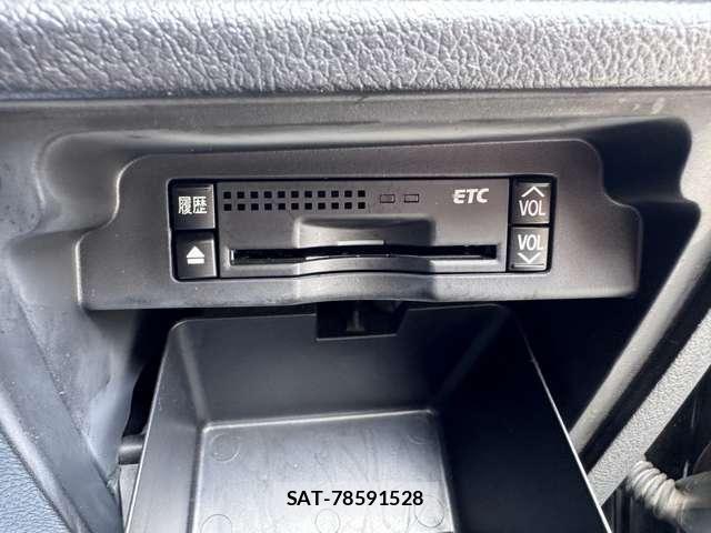 Toyota VOXY 2013-03 8102362-20