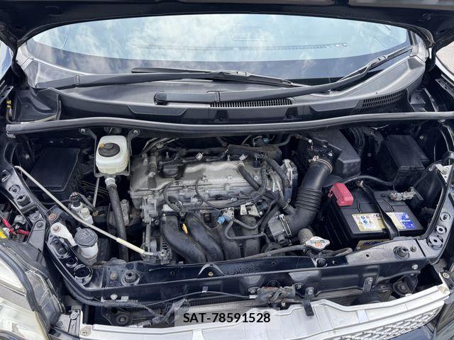 Toyota VOXY 2013-03 8102362-28