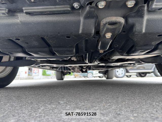 Toyota VOXY 2013-03 8102362-29