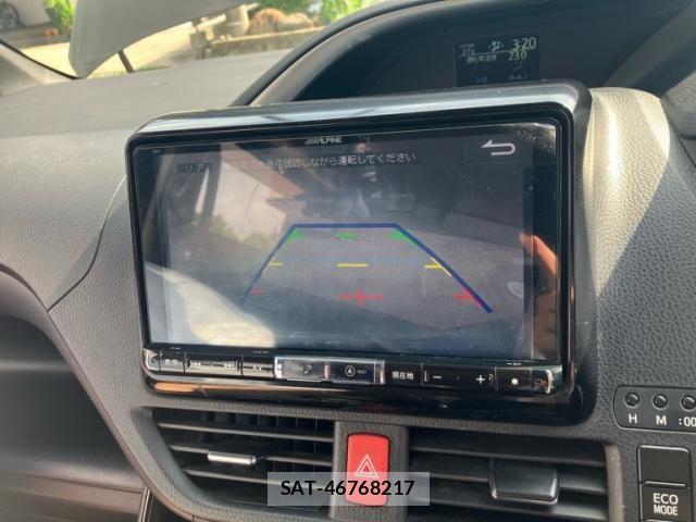 Toyota VOXY 2016-09 8132761-21