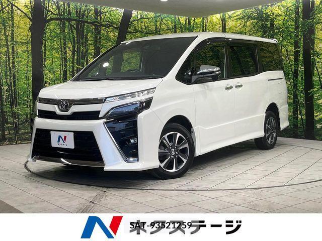 Toyota VOXY 2021-11 8146905-0