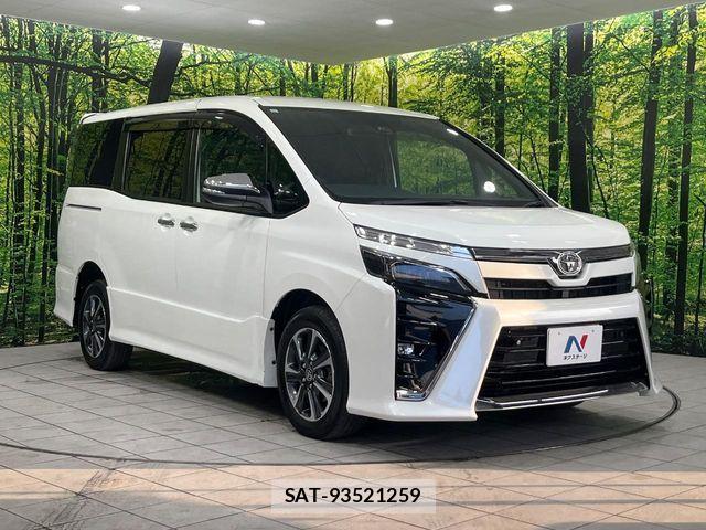 Toyota VOXY 2021-11 8146905-16