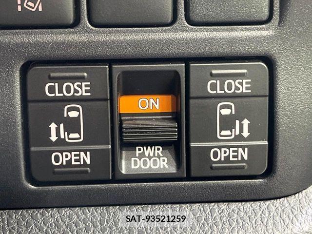 Toyota VOXY 2021-11 8146905-2