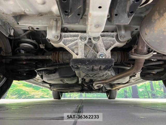 Toyota VOXY 2012-07 8210757-19