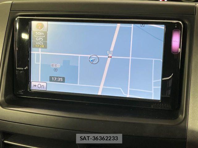 Toyota VOXY 2012-07 8210757-3