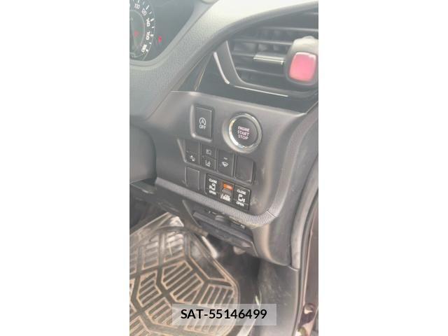 Toyota VOXY 2019-03 8232204-12
