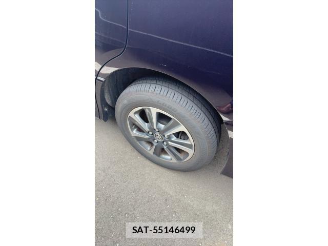 Toyota VOXY 2019-03 8232204-2