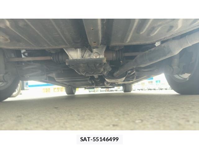 Toyota VOXY 2019-03 8232204-7