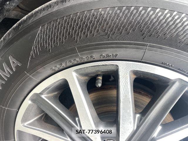 Toyota VOXY 2014-06 8246996-18