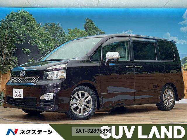 Toyota VOXY 2011-06 8246998-0