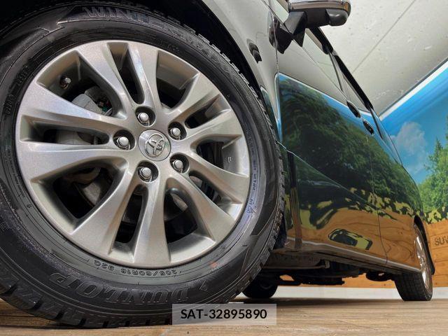 Toyota VOXY 2011-06 8246998-14
