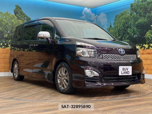 Toyota VOXY 2011-06 8246998-17