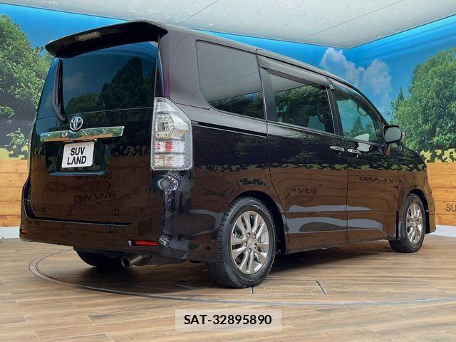Toyota VOXY 2011-06 8246998-18