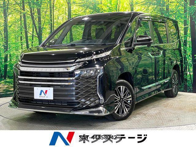 Toyota VOXY 2022-04 8246995-0